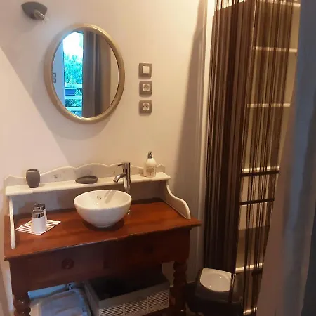 Parentale Eden Au Mazier Des 3ifs Homestay *