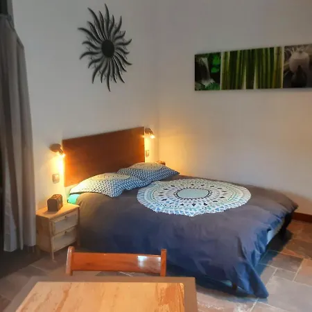 Parentale Eden Au Mazier Des 3ifs Homestay *